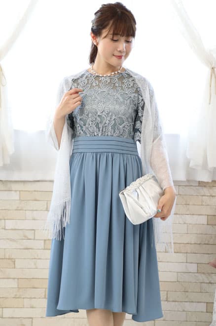 ブルーのチュールトップスレースドレス