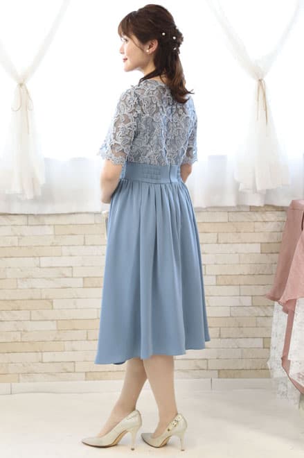 ブルーのチュールトップスレースドレス