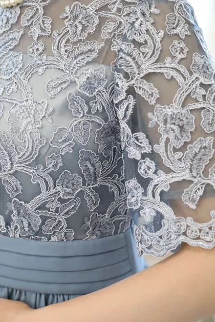 ブルーのチュールトップスレースドレス