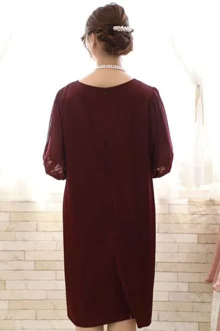 ワインレッドのロングスリーブドレス