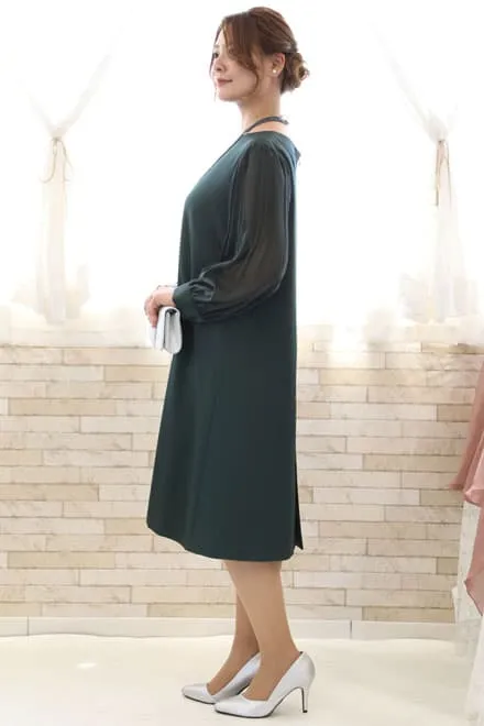 ダークグリーンのロングスリーブドレス