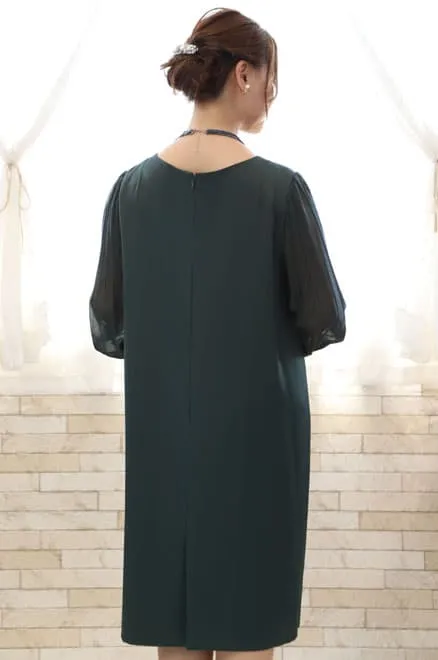 ダークグリーンのロングスリーブドレス