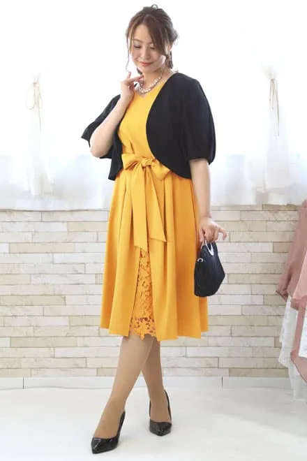 イエローのポイントレースドレス