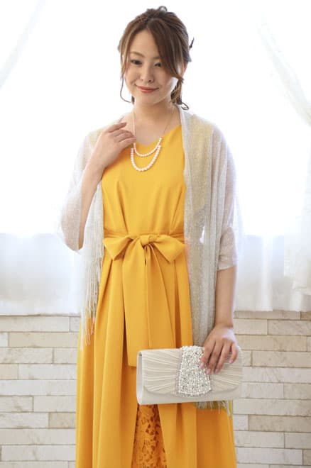 イエローのポイントレースドレス