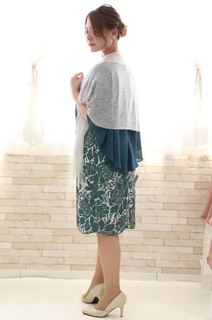グリーンの花柄サテンIラインドレス