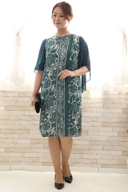 グリーンの花柄サテンIラインドレス