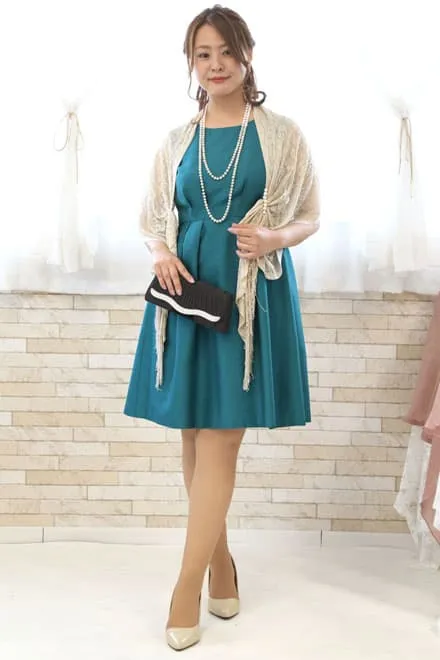 ブルーグリーンのウエストリボンフレアドレス