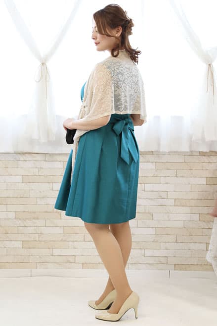 ブルーグリーンのウエストリボンフレアドレス
