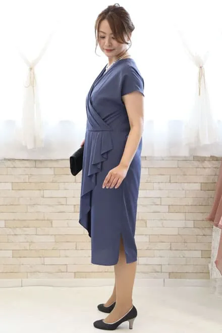 ブルーのアシンメトリーカシュクールドレス