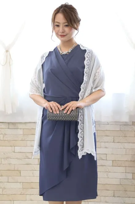 ブルーのアシンメトリーカシュクールドレス