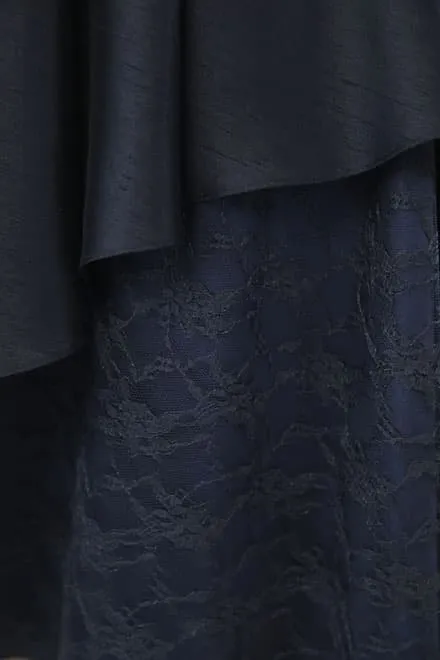 ネイビーのシャンタンレースドレス