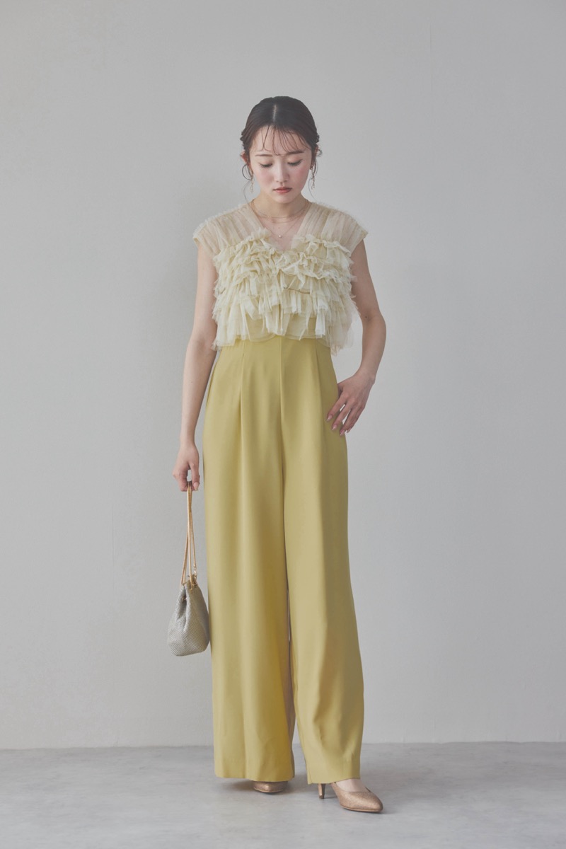 ベージュのメタルメッシュバッグ