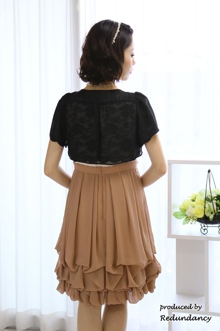 ピンクベージュ×オフホワイトの花モチーフドレスコーディネートセット