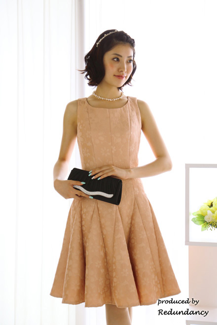 サーモンピンクの花柄刺繍フィットアンドフレアドレスコーディネートセット