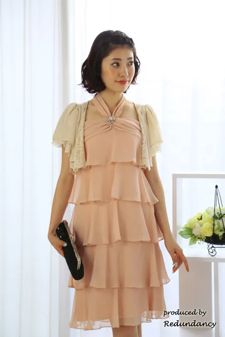 ピンクのホルターネックティアードフリルドレスコーディネートセット