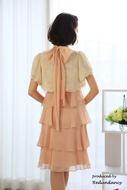 ピンクのホルターネックティアードフリルドレスコーディネートセット