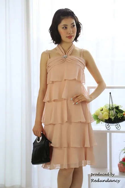 ピンクのホルターネックティアードフリルドレスコーディネートセット