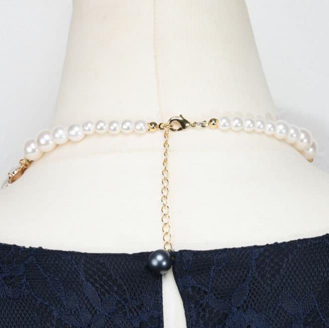 ホワイトパールのビジュー付三連ハーフ