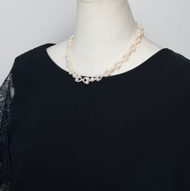 ホワイトパール大小編み上げネックレス