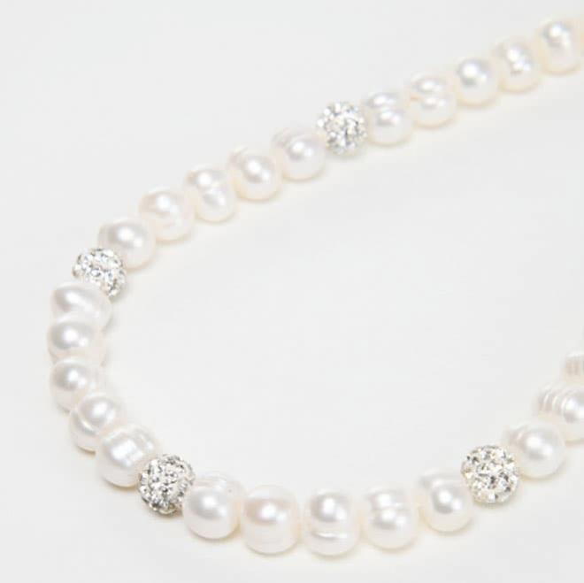 ホワイトパールとストーンのネックレス