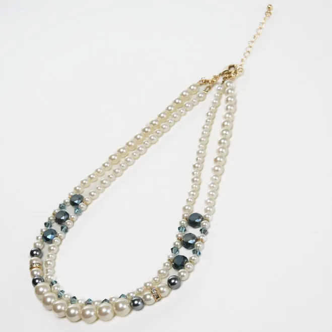 ホワイトパールとブルーグリーンの2連ネックレス