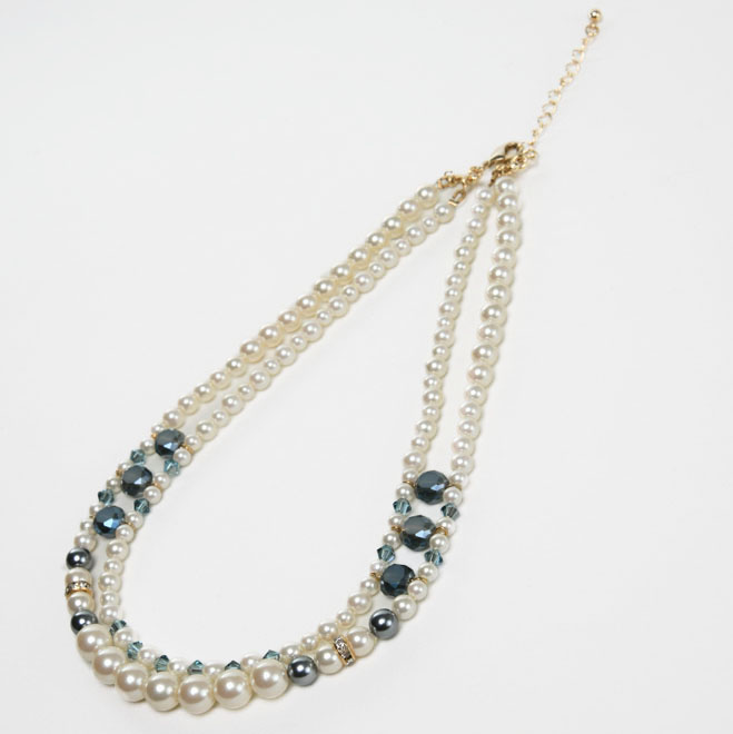 ホワイトパールとブルーグリーンの2連ネックレス