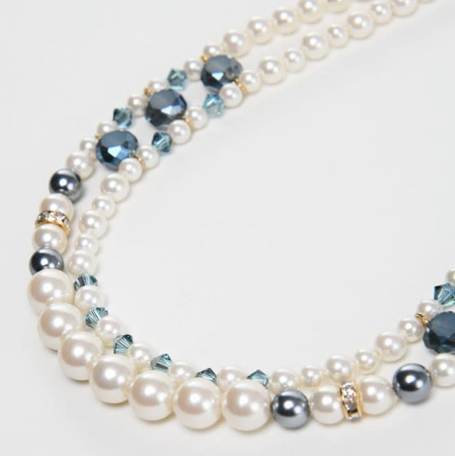 ホワイトパールとブルーグリーンの2連ネックレス
