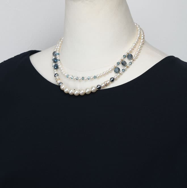 ホワイトパールとブルーグリーンの2連ネックレス