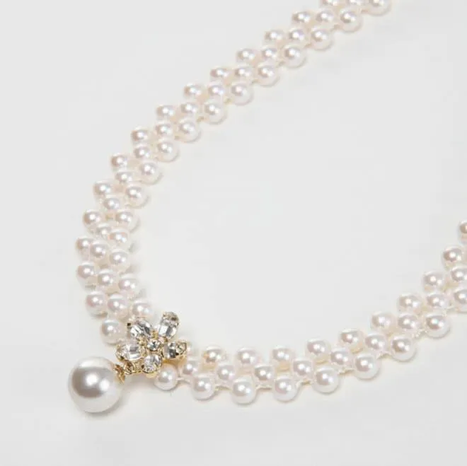 ホワイトパールと花のチョーカー
