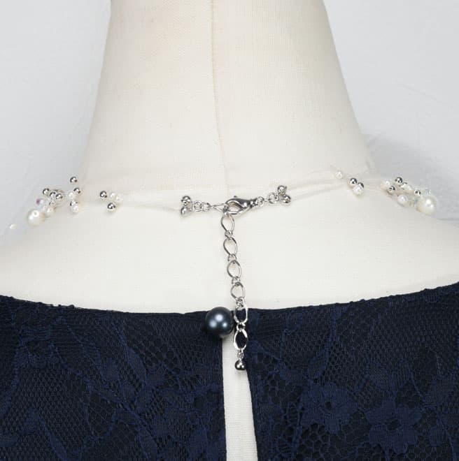 ホワイトパールのクリスタルワイヤーネックレス