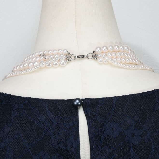 ホワイトパールの四連ロングネックレス