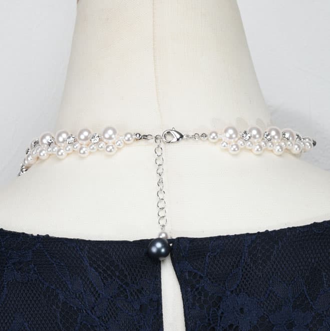 ホワイトパールとダイヤ調ストーンのネックレス