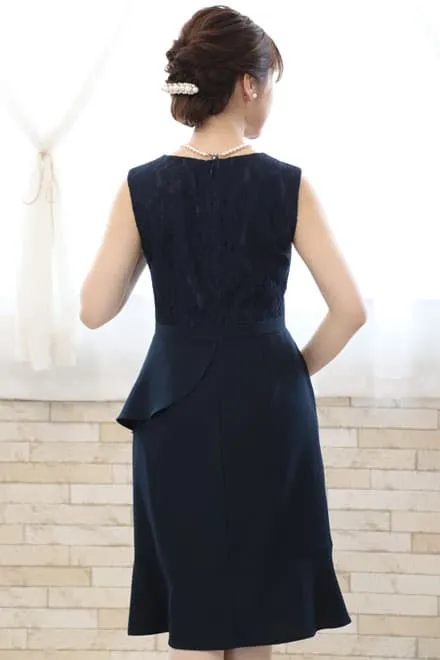 ネイビーのトップスレース×ペプラムドレスコーディネートセット