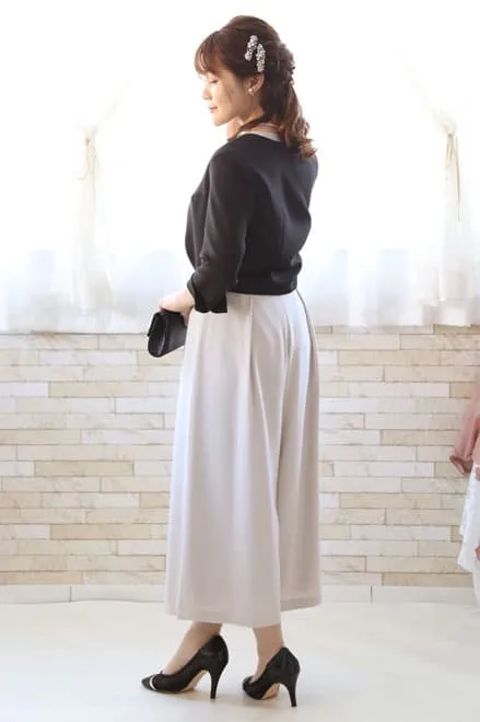 ライトグレーのビスチェ風ガウチョパンツドレスコーディネートセット