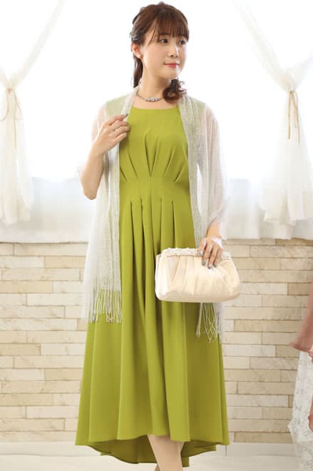 シルバーのビジューストーンチョーカー