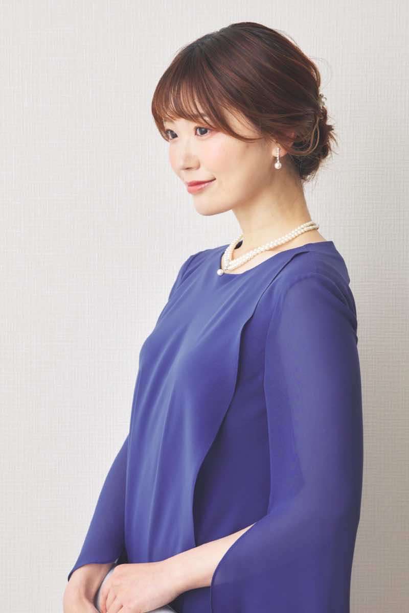 ブルーのドレープシフォンドレス