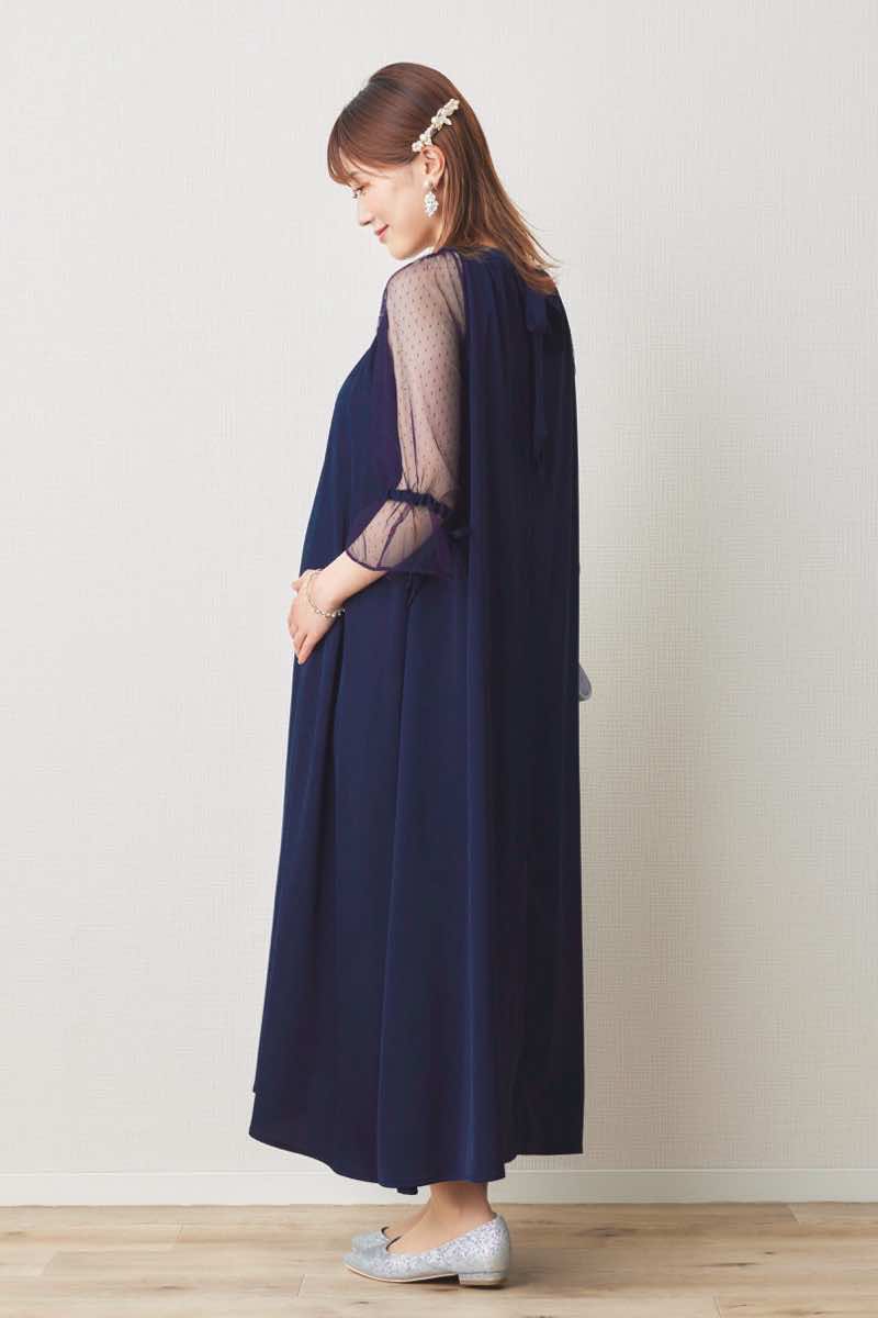 ネイビーのドットレースラグランスリーブドレス