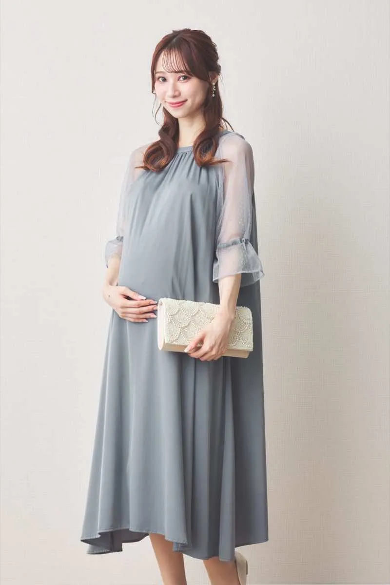 ブルーグレーのドットレースラグランスリーブドレス