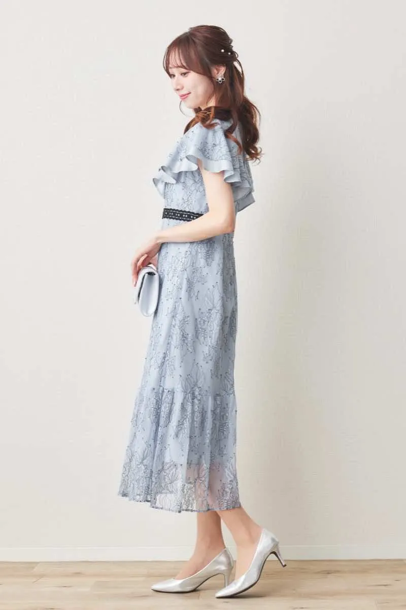 ブルーのラッフルスリーブ配色レースドレス