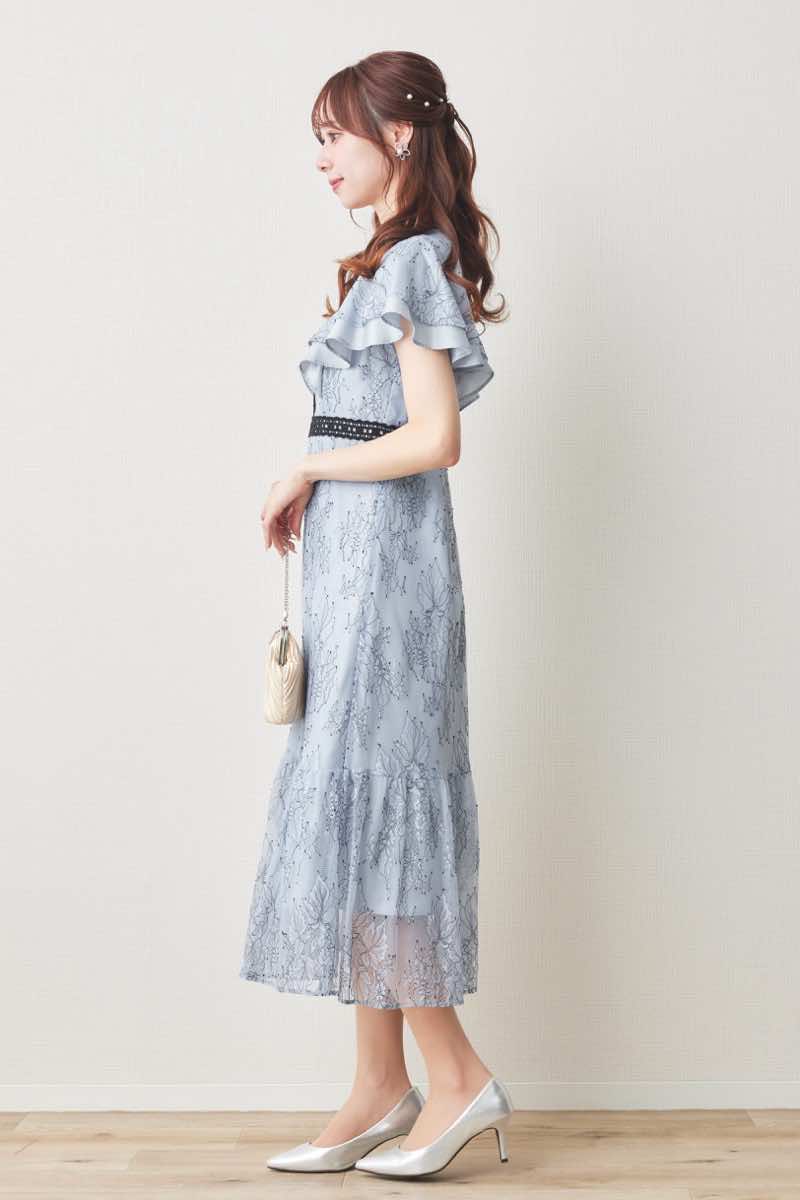 ブルーのラッフルスリーブ配色レースドレス