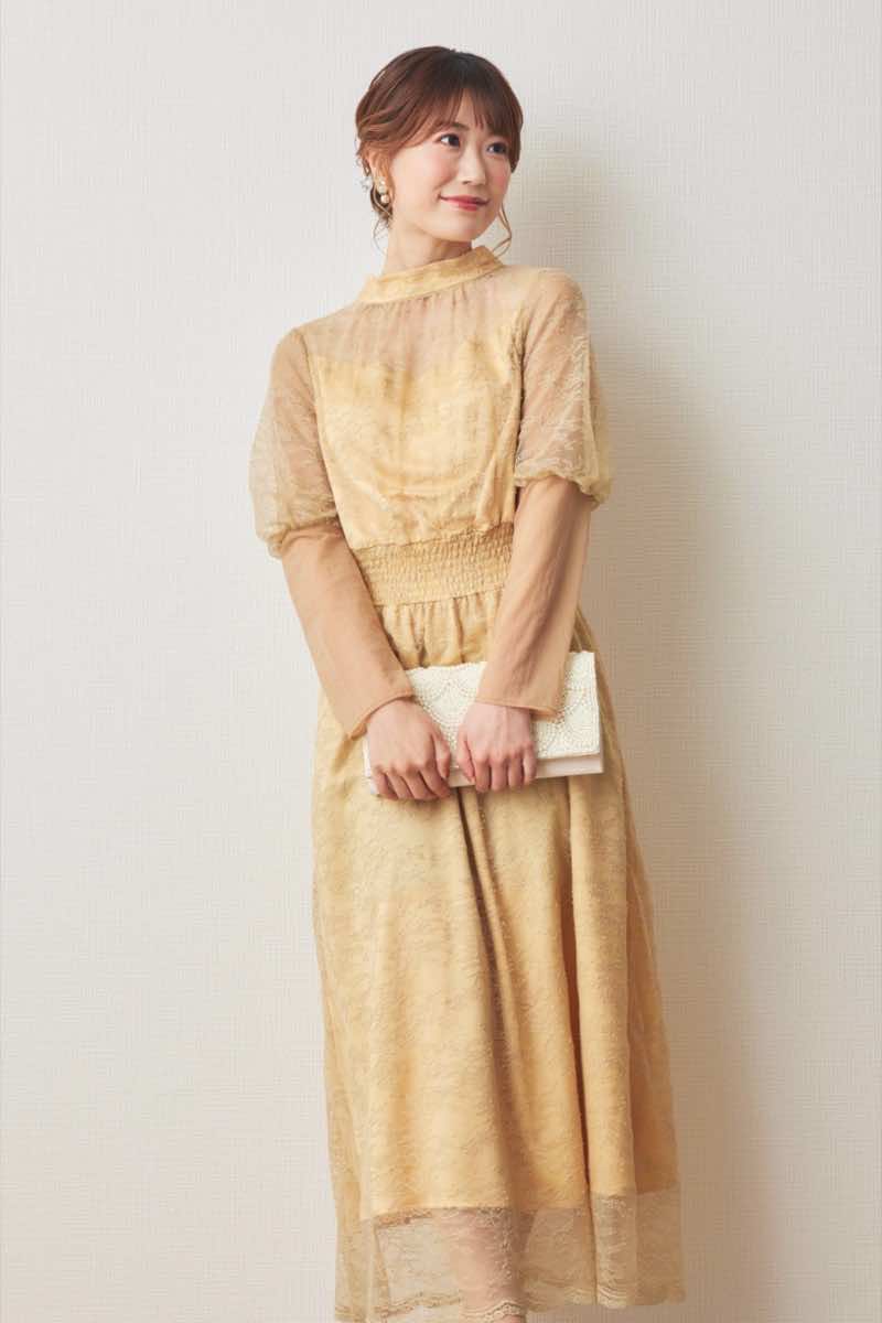 イエローのバルーンロングスリーブ総レースドレス