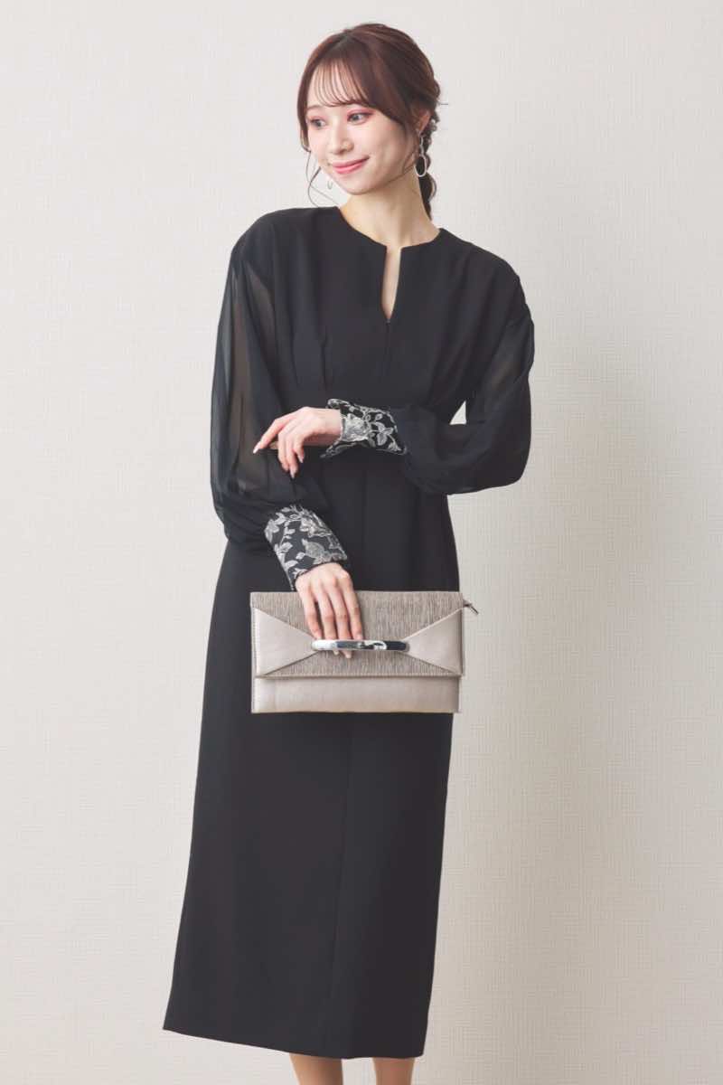 ブラックのジャガードカフスIラインドレス