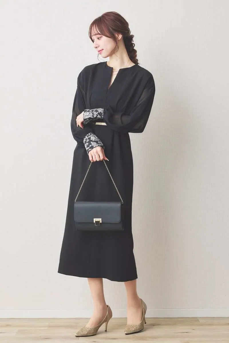ブラックのジャガードカフスIラインドレス