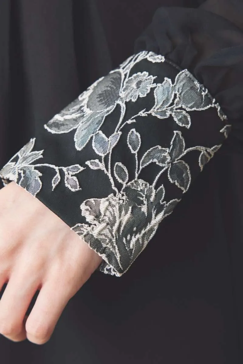 ブラックのジャガードカフスIラインドレス