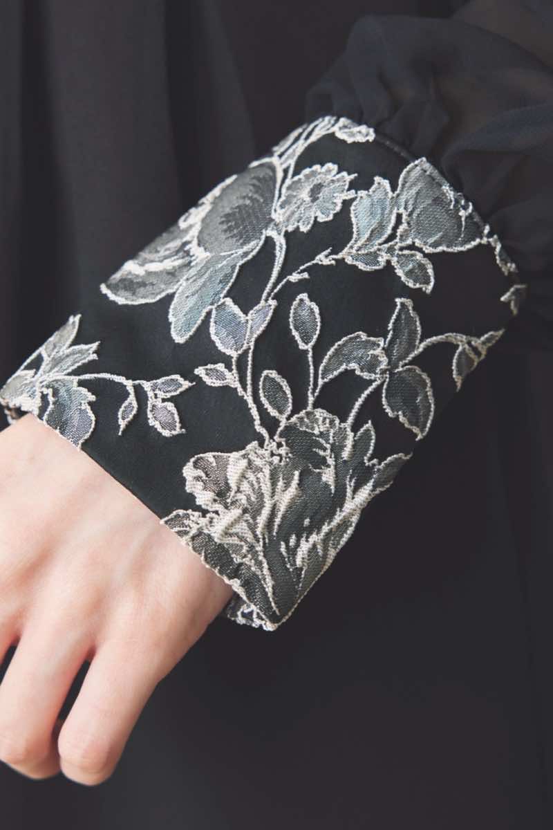 ブラックのジャガードカフスIラインドレス