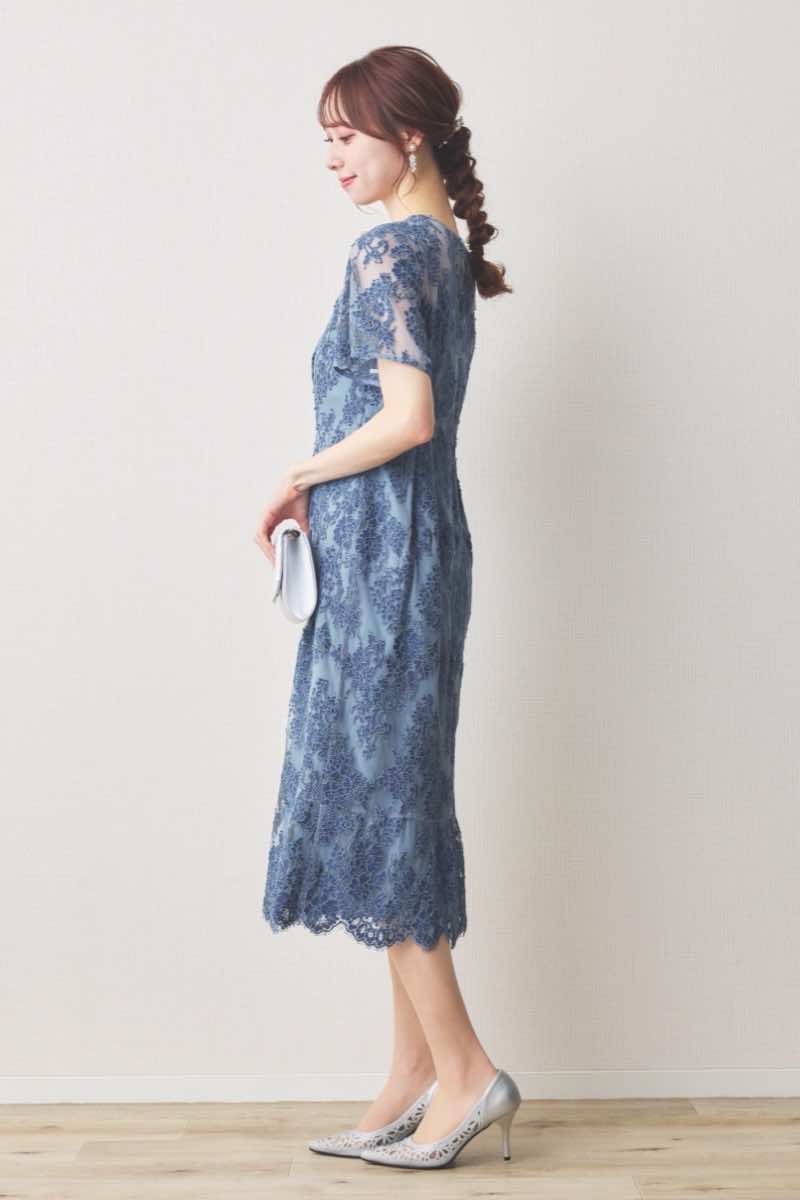 インディゴブルーの配色レースマーメイドドレス