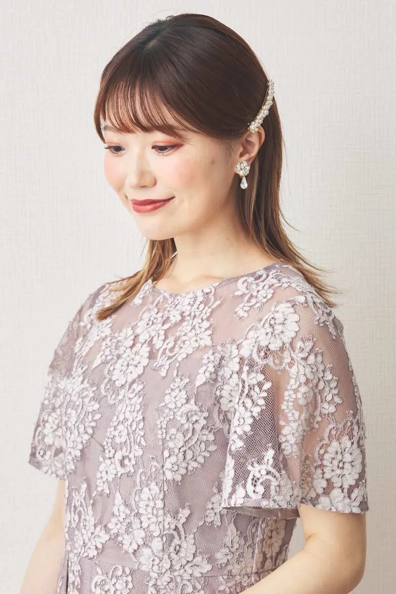 ベージュピンクの配色レースマーメイドドレス