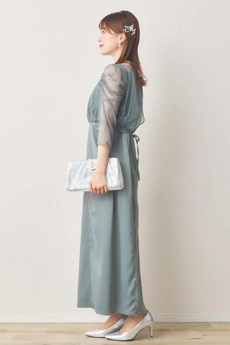 グリーンの総レースボレロ付きバックデザインドレス