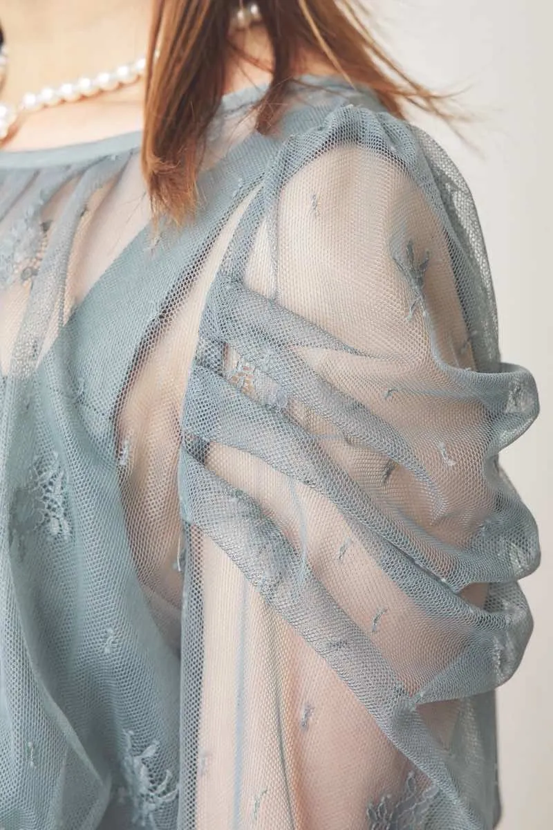 グリーンの総レースボレロ付きバックデザインドレス