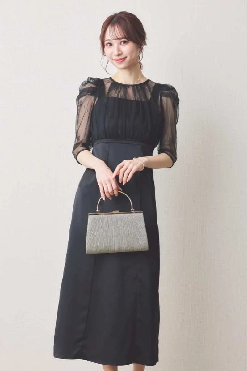 ブラックの総レースボレロ付きバックデザインドレス